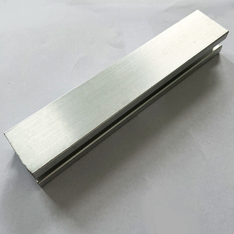 Aluminiumlegering 1.2mm Zonnepaneel het Opzetten Sporen op Metaaldak 1.4kn/M2