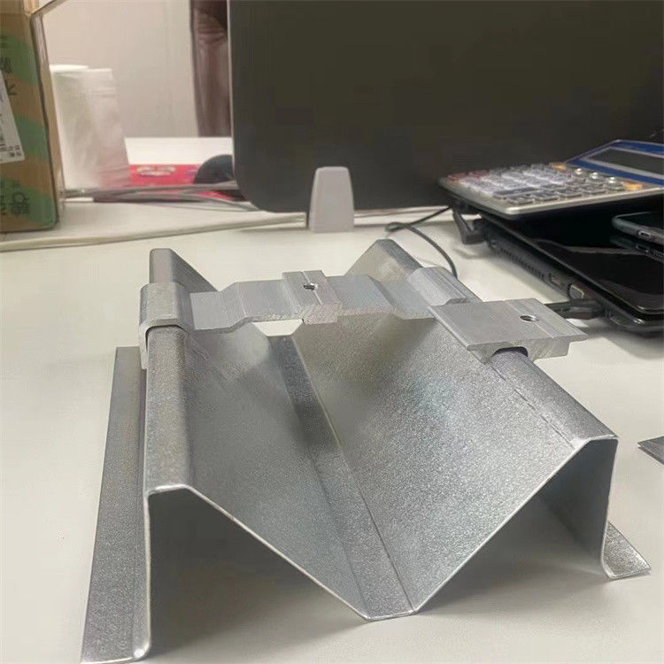 0.2mm0.5mm van het Dakgoten van het Aluminiummetaal Gemakkelijk de Installatie Laag Onderhoud