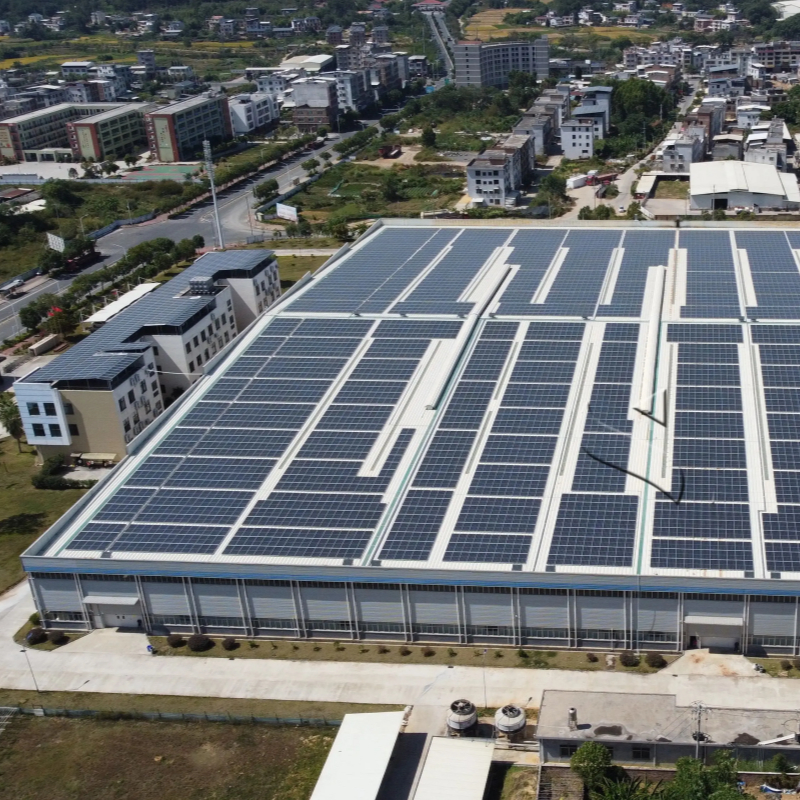 Veelzijdige zonnepaneel dakmontagebeugels, aanpasbaar aan de meeste soorten pannendaken, met duurzame aluminium constructie en snelle montage-eigenschappen